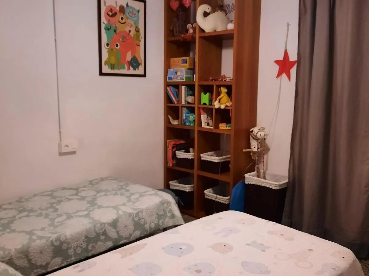 Сasa de vacaciones Villa Casa Ferrer - Casa Grande De Ambiente Familiar En Llanca, Cerca De La Playa Y Del Puerto.. - Es-228-64